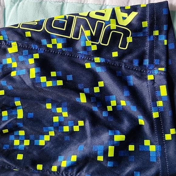 EUC Under Armour shorts size 18 months - Picture 2 of 5